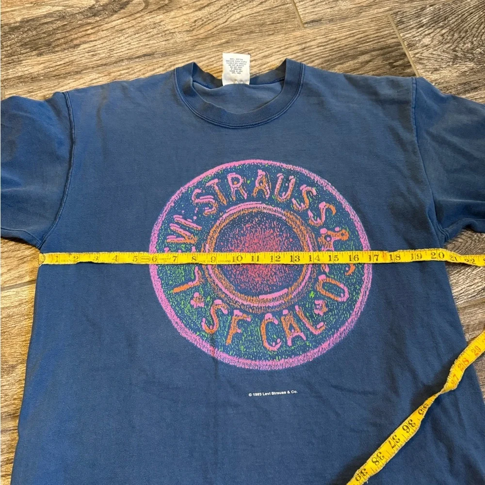 Vintage 1993 Levi's Strauss & Co blue Graphic Tee